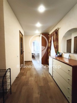 2-к квартира, 1/10 эт., 71м²